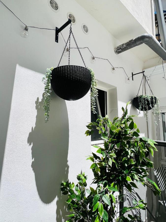 Cool Lofts Alameda Valencia Hotel Екстериор снимка