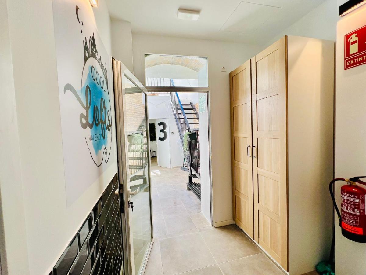 Cool Lofts Alameda Valencia Hotel Екстериор снимка
