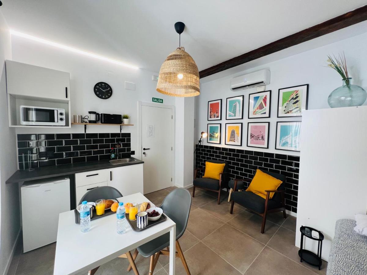 Cool Lofts Alameda Valencia Hotel Екстериор снимка